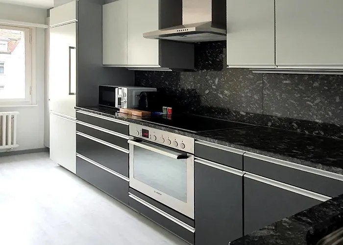 Modern In A Charming Old Town Setting Apartment